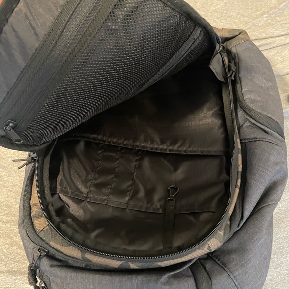 NWT Volcom Automation Backpack - Picture 8 of 9